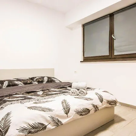 Rezidential Mihai Bravu Apartment *